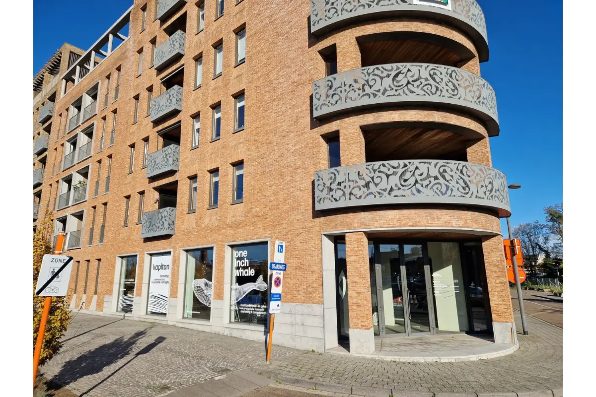 Handelszaak te  huur in Hasselt 3500 395.00€  slaapkamers m² - Zoekertje 634017