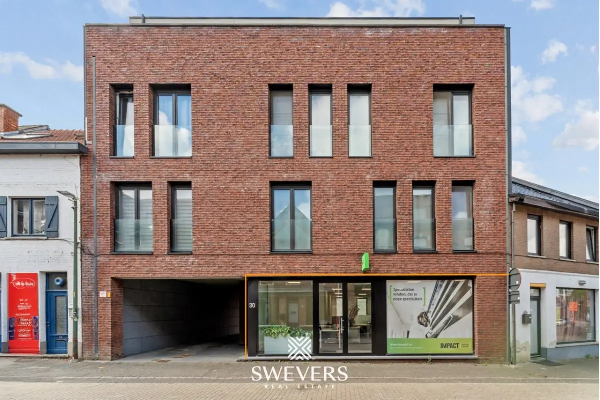 Handelszaak te  huur in Beringen 3580 1750.00€  slaapkamers m² - Zoekertje 633972