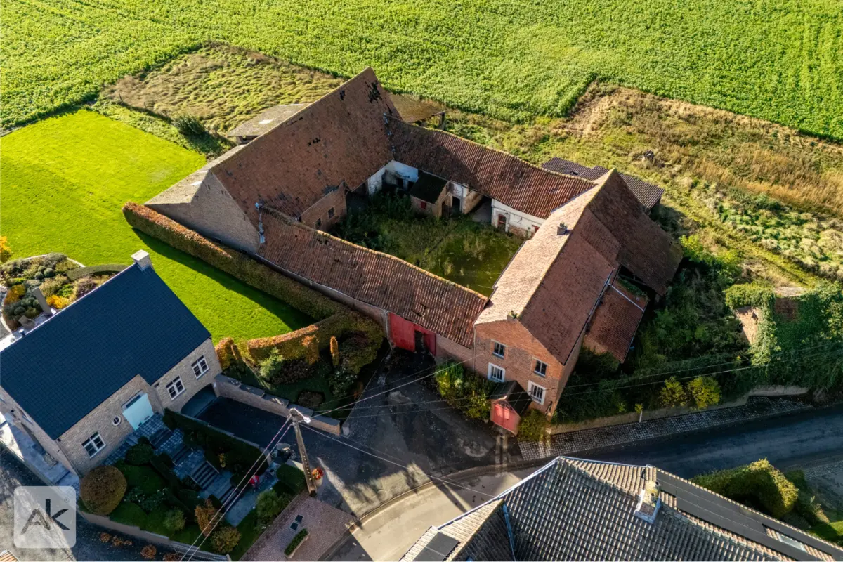 Bungalow te  koop in Herstappe 3717 639000.00€ 4 slaapkamers 187.00m² - Zoekertje 635261