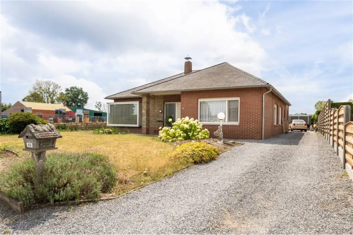 Bungalow te  koop in Hechtel 3940 349000.00€ 3 slaapkamers 159.00m² - Zoekertje 636344