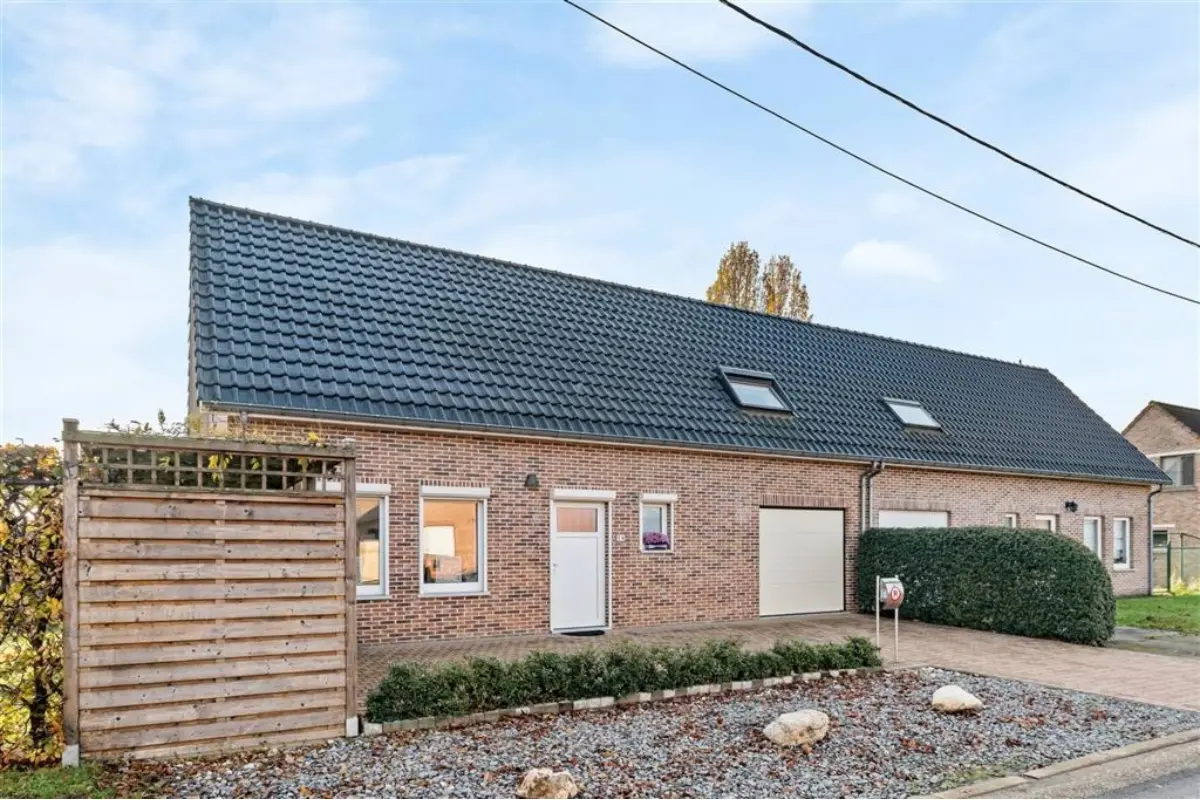 Huis te  koop in Beringen 3580 295000.00€ 3 slaapkamers 136.00m² - Zoekertje 636449