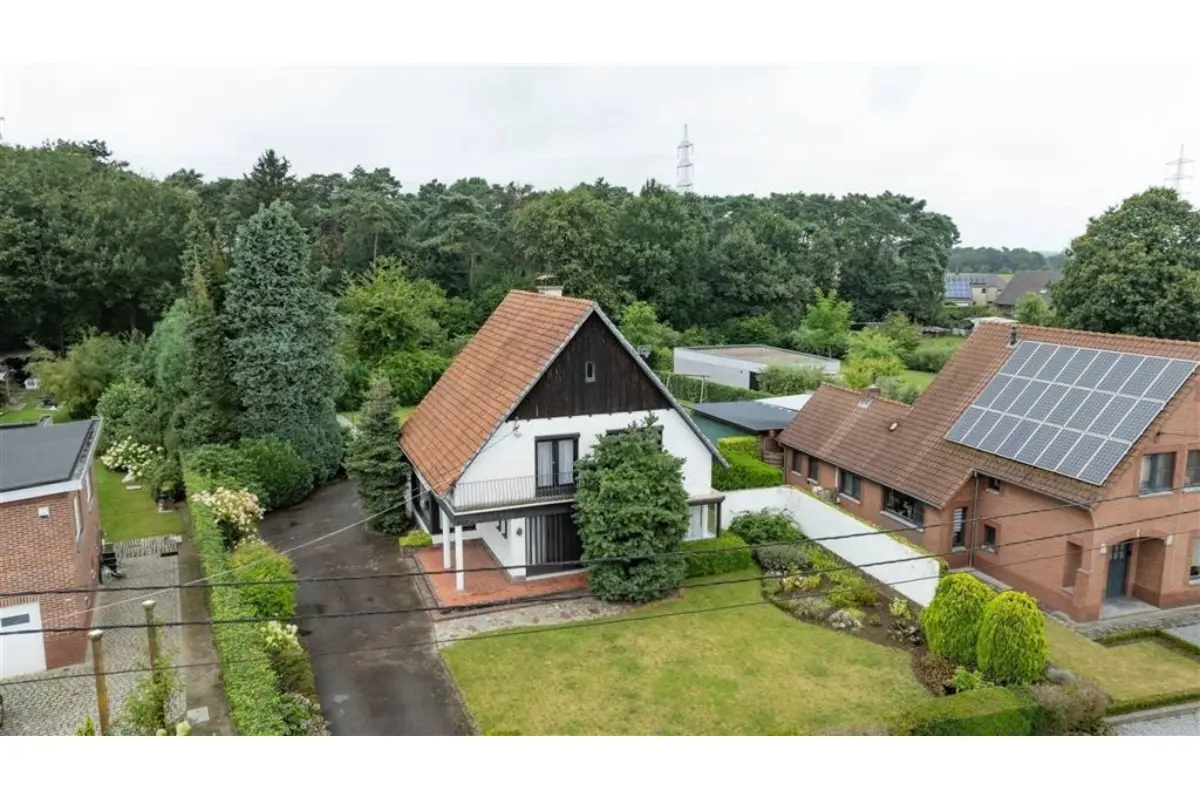 Huis te  koop in Bree 3960 295000.00€ 3 slaapkamers 182.00m² - Zoekertje 637483