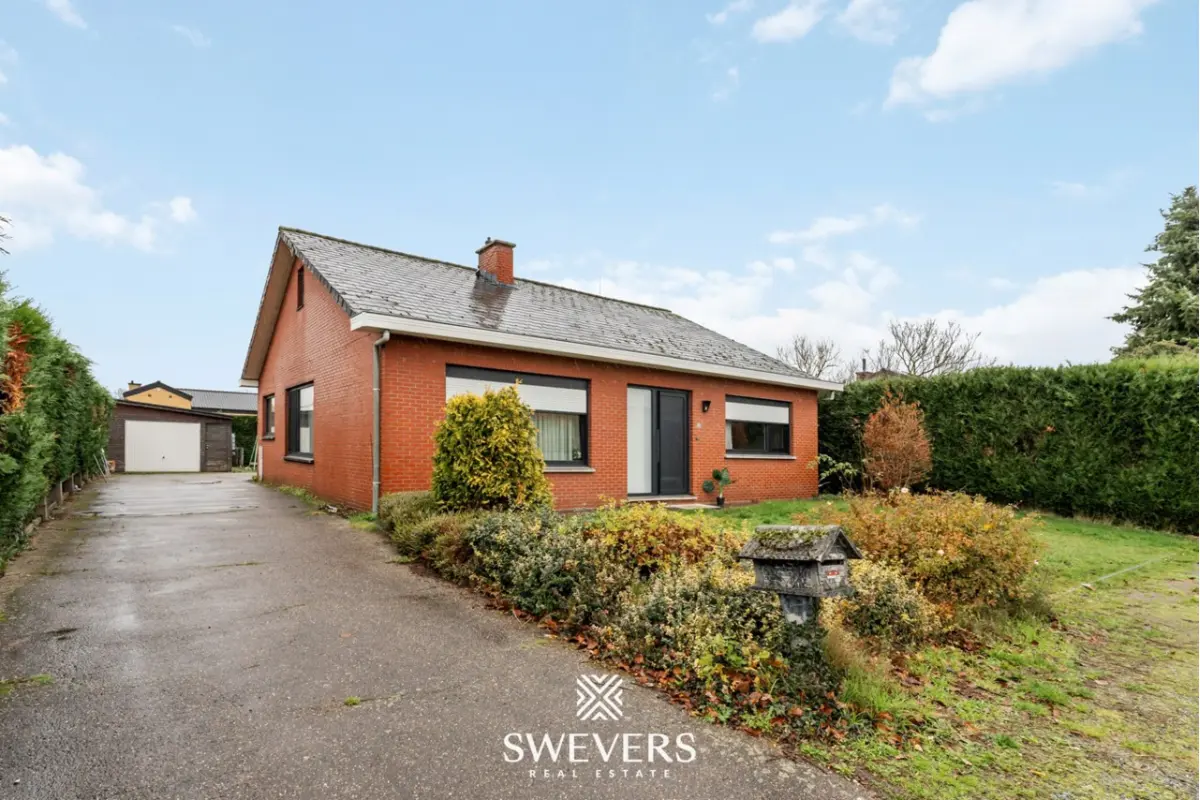 Huis te  koop in Heusden-Zolder 3550 299000.00€ 5 slaapkamers 165.00m² - Zoekertje 639128