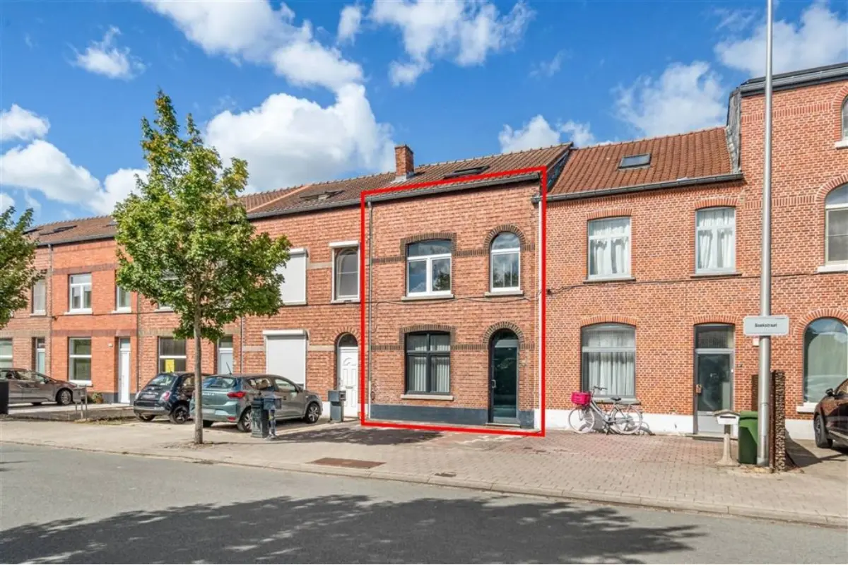 Huis te  koop in Hasselt 3500 299000.00€ 4 slaapkamers 126.50m² - Zoekertje 636886