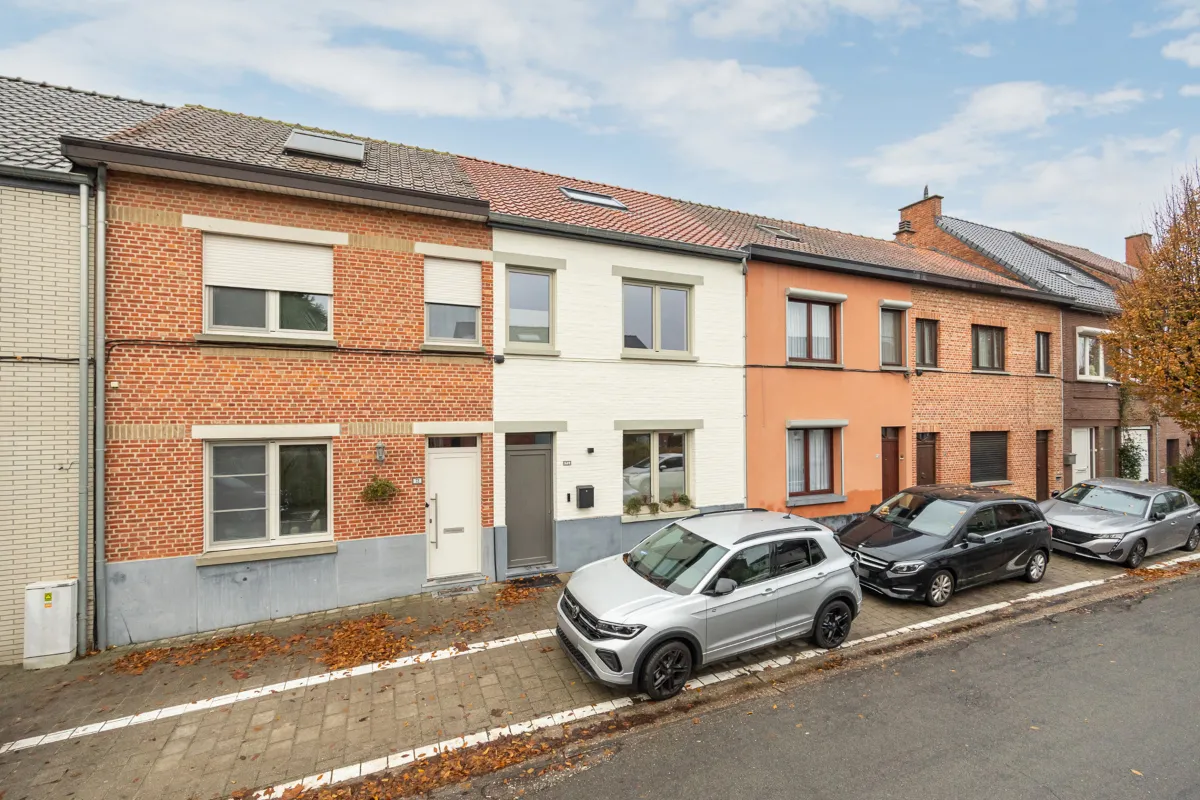 Huis te  huur in Hasselt 3500 1395.00€ 3 slaapkamers 143.00m² - Zoekertje 637098