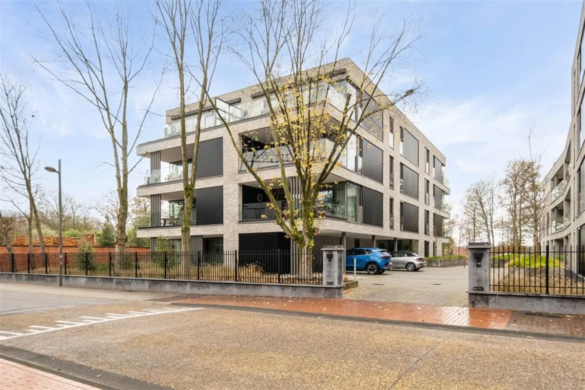 Appartement te  huur in Neerpelt 3910 2500.00€ 2 slaapkamers 227.00m² - Zoekertje 639500
