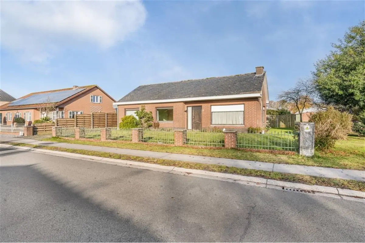 Huis te  koop in Lommel 3920 249000.00€ 2 slaapkamers 120.00m² - Zoekertje 640376