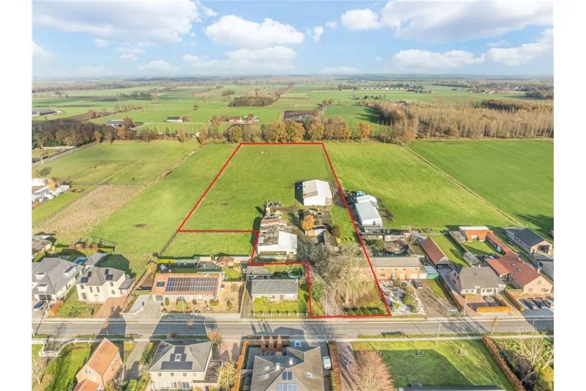 Huis te  koop in Lommel 3920 385000.00€ 4 slaapkamers 218.00m² - Zoekertje 640380