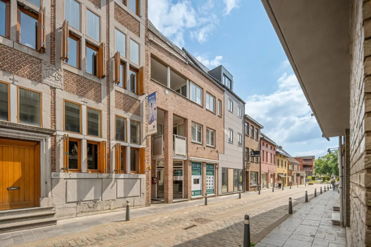 Appartement te  koop in Maaseik 3680 224500.00€ 2 slaapkamers m² - Zoekertje 640724