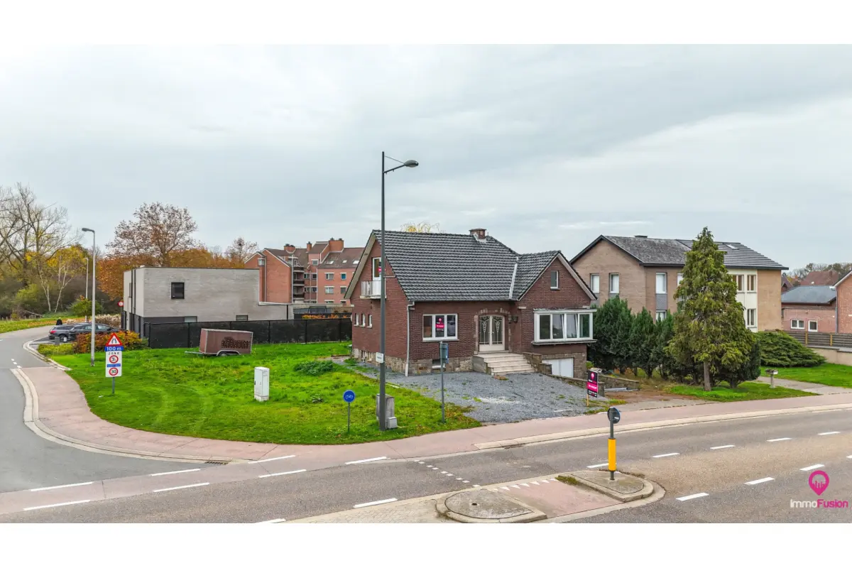 Huis te  koop in Hasselt 3500 289000.00€ 3 slaapkamers 170.00m² - Zoekertje 641514