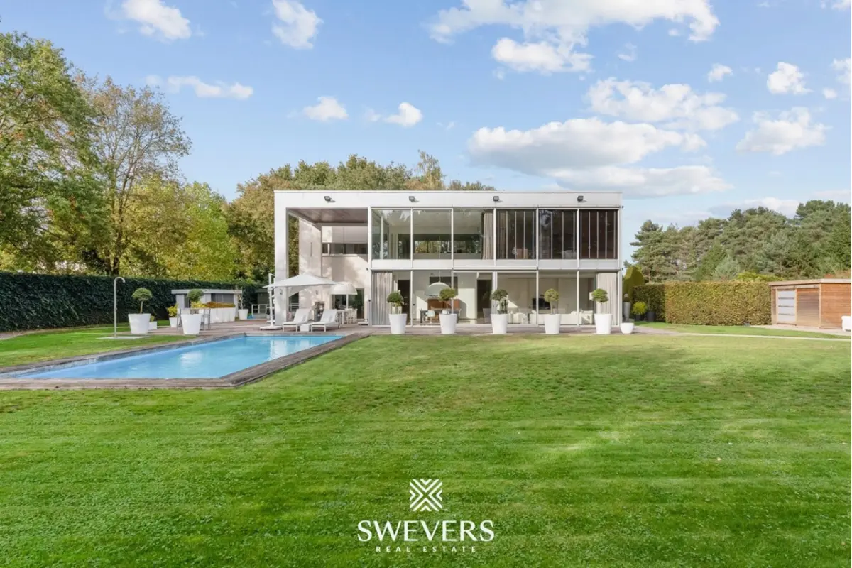 Huis te  koop in Heusden-Zolder 3550 1550000.00€ 4 slaapkamers 618.00m² - Zoekertje 642076