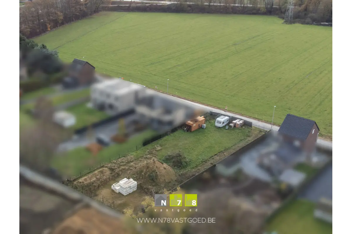 Grond te  koop in Dilsen-Stokkem 3650 269000.00€  slaapkamers m² - Zoekertje 642650