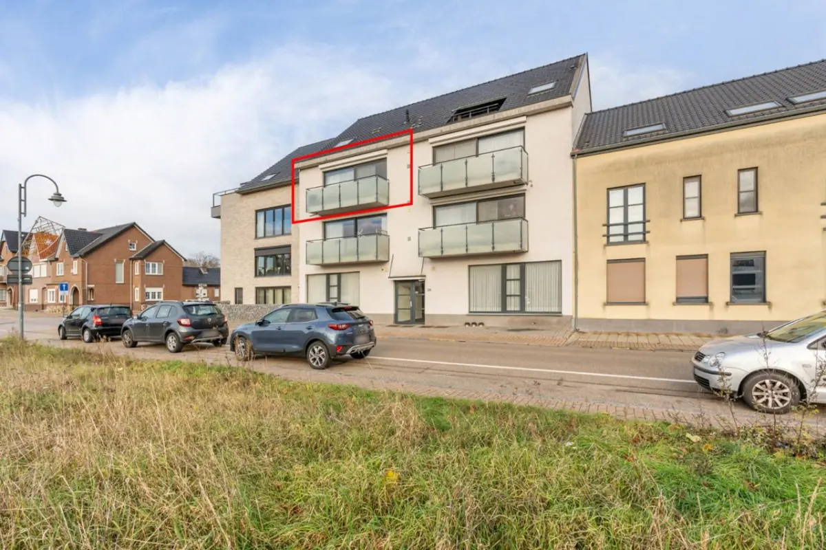 Appartement te  koop in Neeroeteren 3680 230000.00€ 2 slaapkamers 88.00m² - Zoekertje 642627