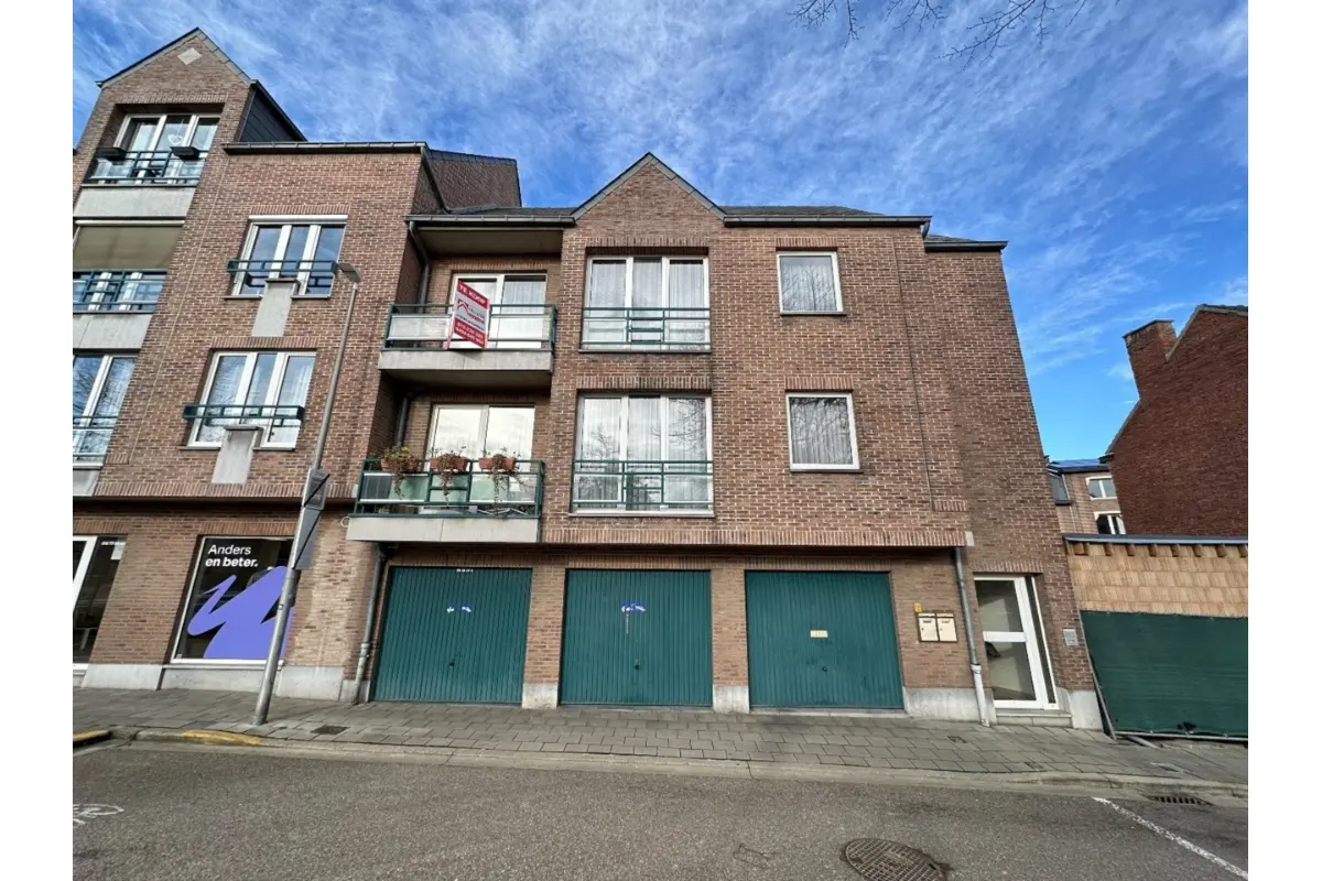 Appartement te  koop in Berg 3700 179000.00€ 1 slaapkamers m² - Zoekertje 643110