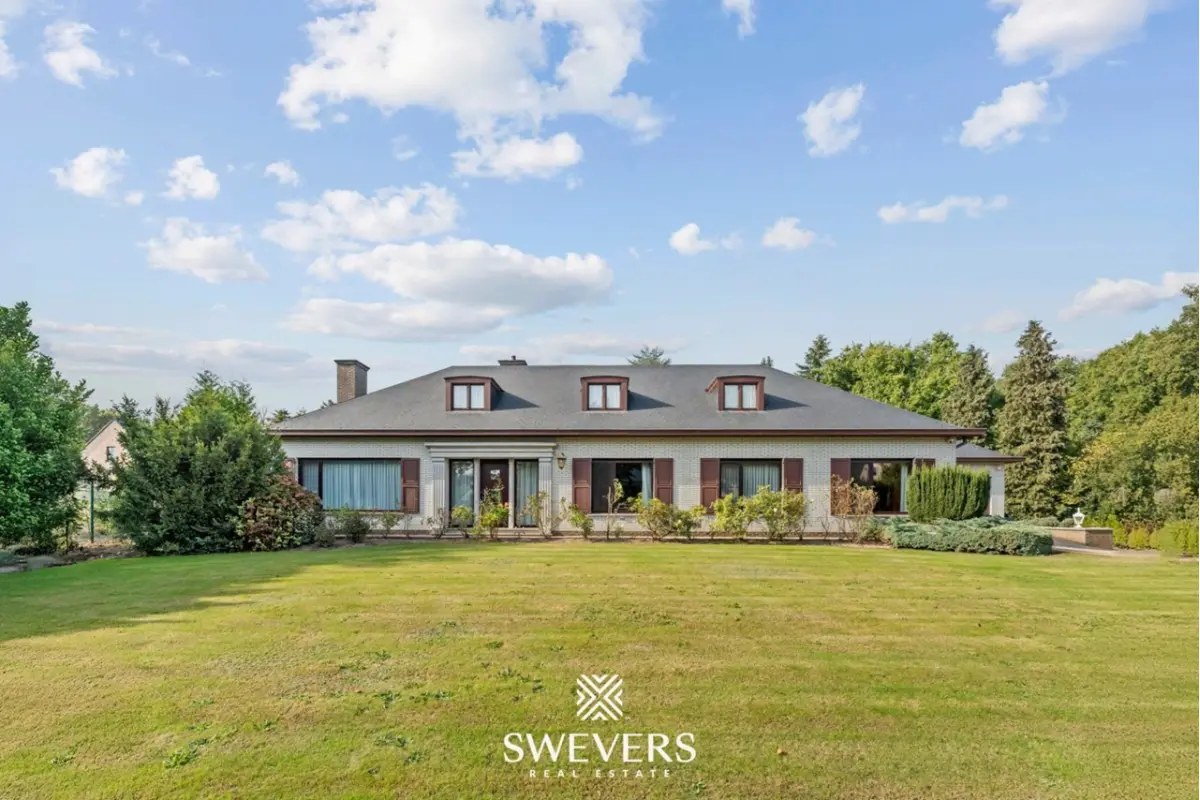 Huis te  koop in Houthalen-Helchteren 3530 590000.00€ 4 slaapkamers 412.00m² - Zoekertje 643112