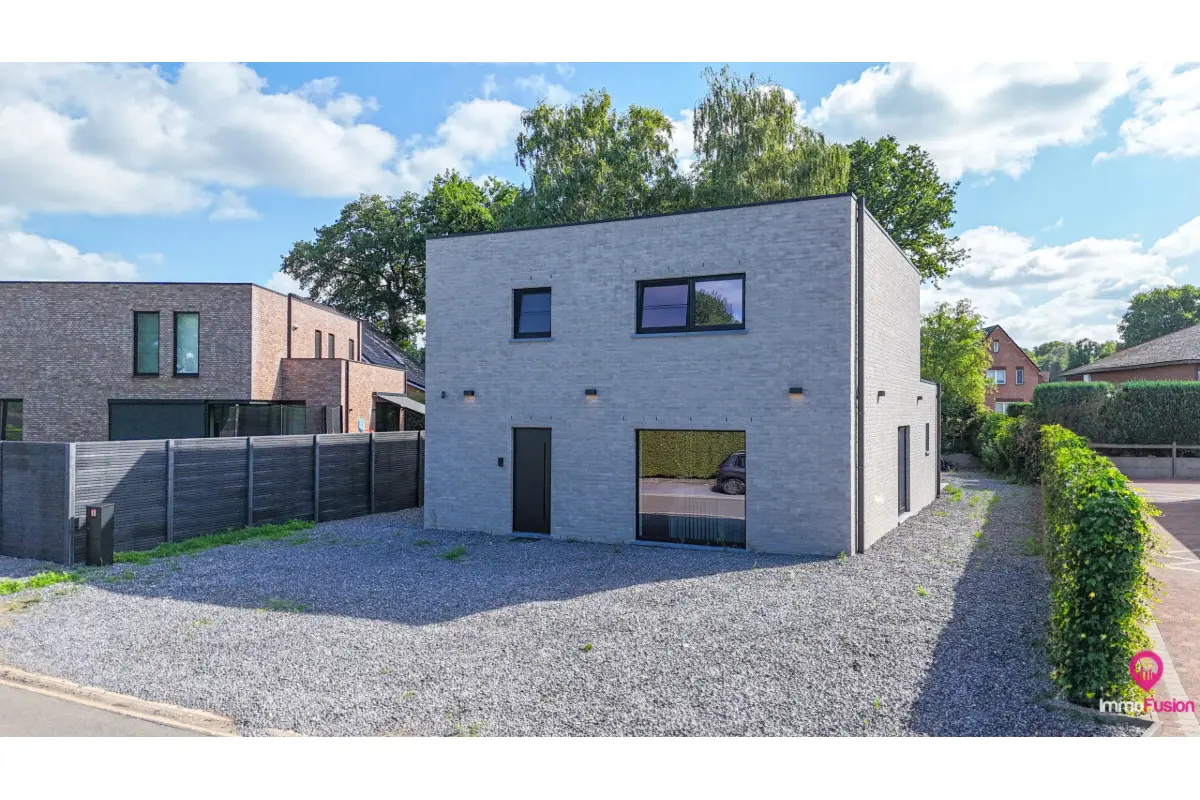 Huis te  koop in Houthalen-Helchteren 3530 619000.00€ 4 slaapkamers 225.00m² - Zoekertje 644278