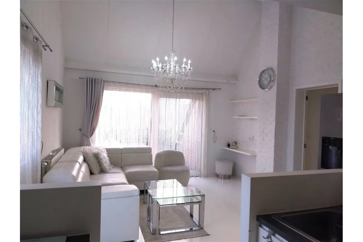 Appartement te  huur in Heusden 3550 900.00€ 2 slaapkamers 81.00m² - Zoekertje 644168