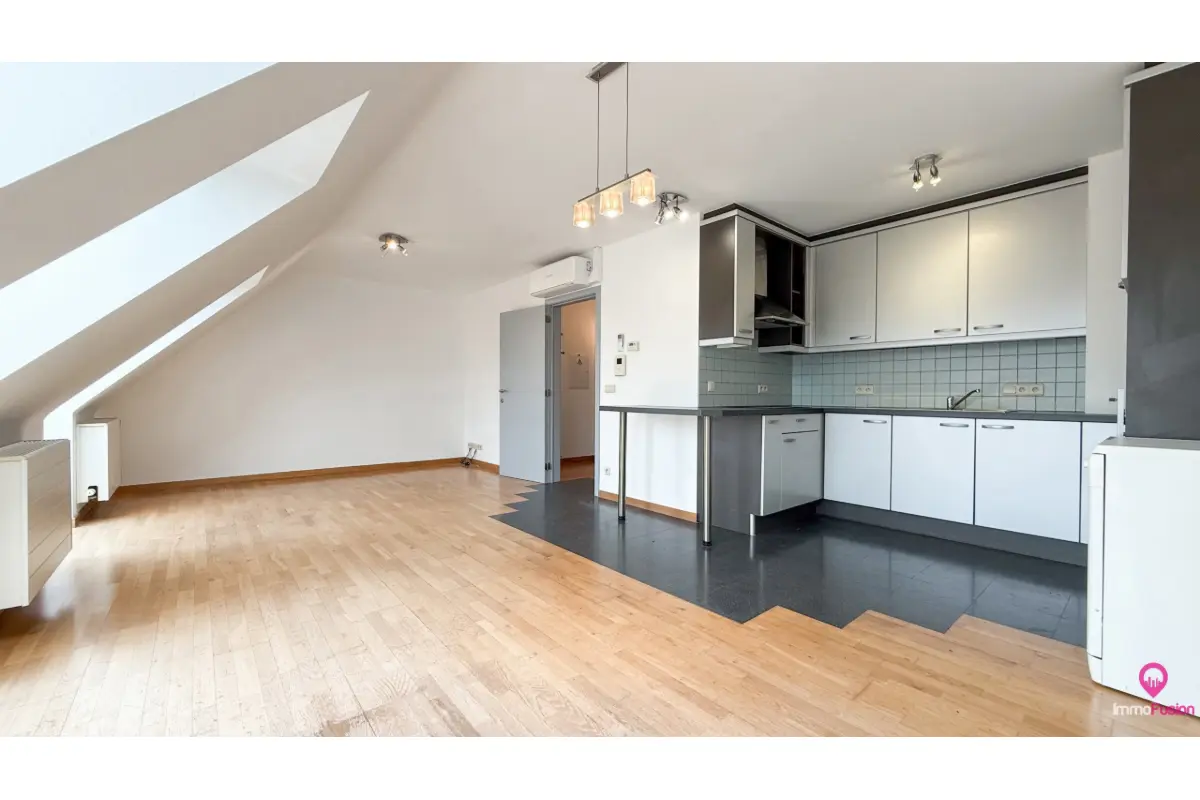 Appartement te  koop in Heusden-Zolder 3550 240000.00€ 2 slaapkamers 73.00m² - Zoekertje 644275