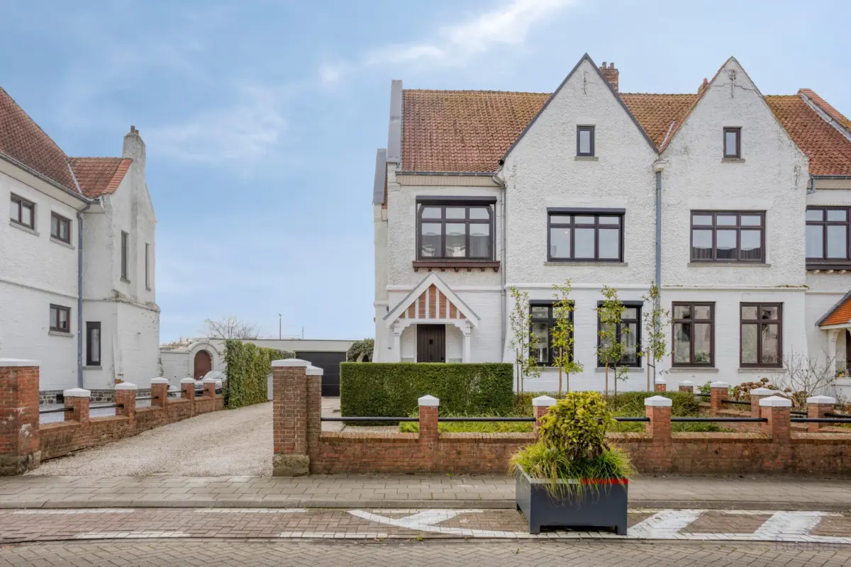 Huis te  koop in Tessenderlo 3980 468000.00€ 6 slaapkamers 214.00m² - Zoekertje 643777