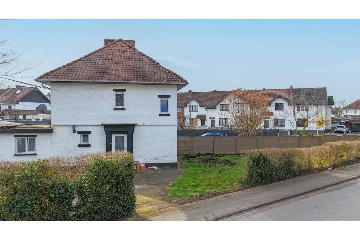 Huis te  koop in Heusden-Zolder 3550 179000.00€ 3 slaapkamers m² - Zoekertje 644274