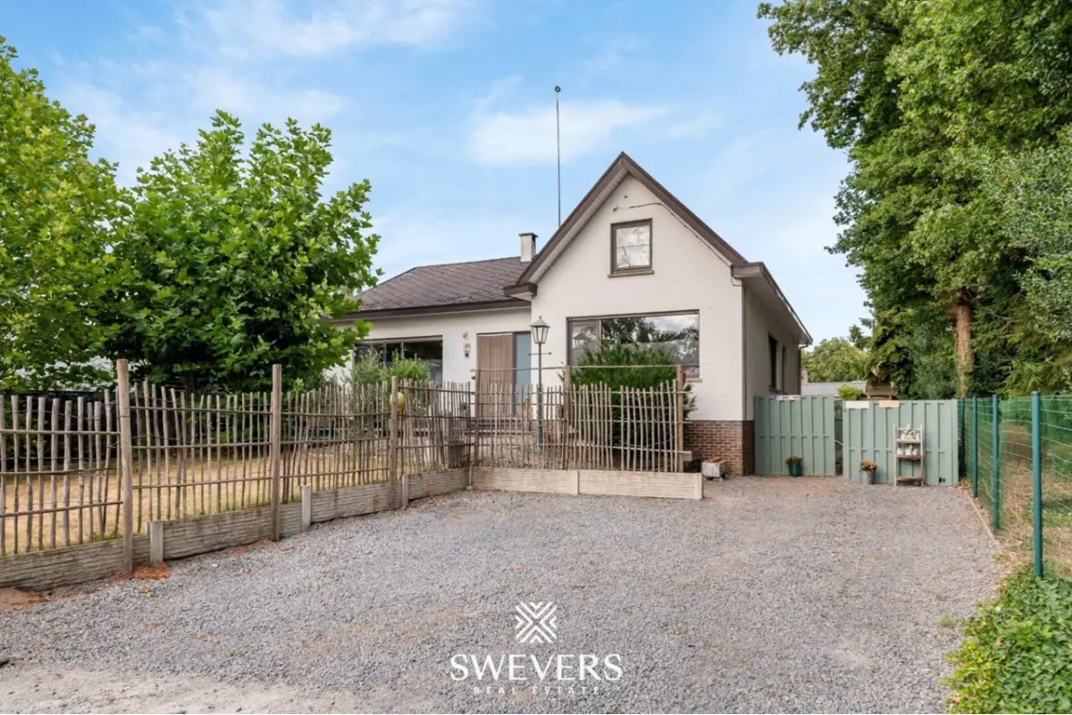 Huis te  koop in Heusden-Zolder 3550 310000.00€ 4 slaapkamers 213.00m² - Zoekertje 645467