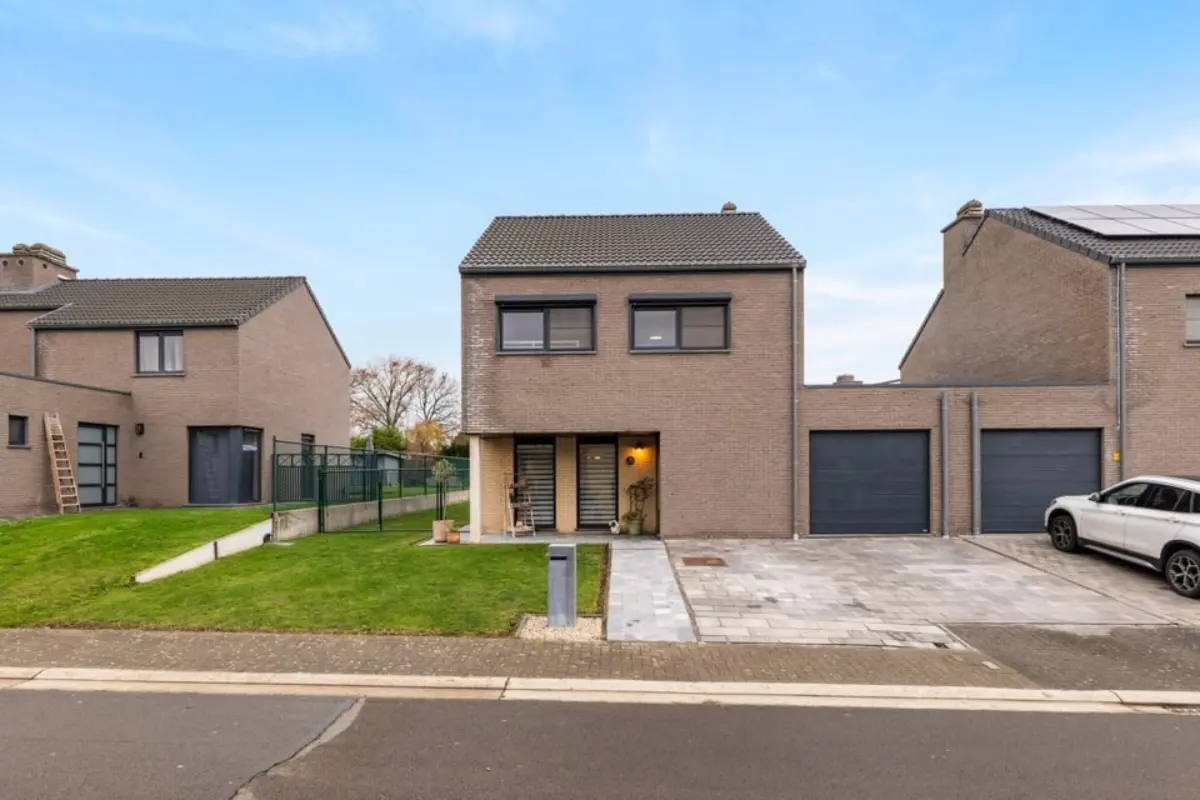 Huis te  koop in Binderveld 3850 399000.00€ 3 slaapkamers 210.00m² - Zoekertje 645114