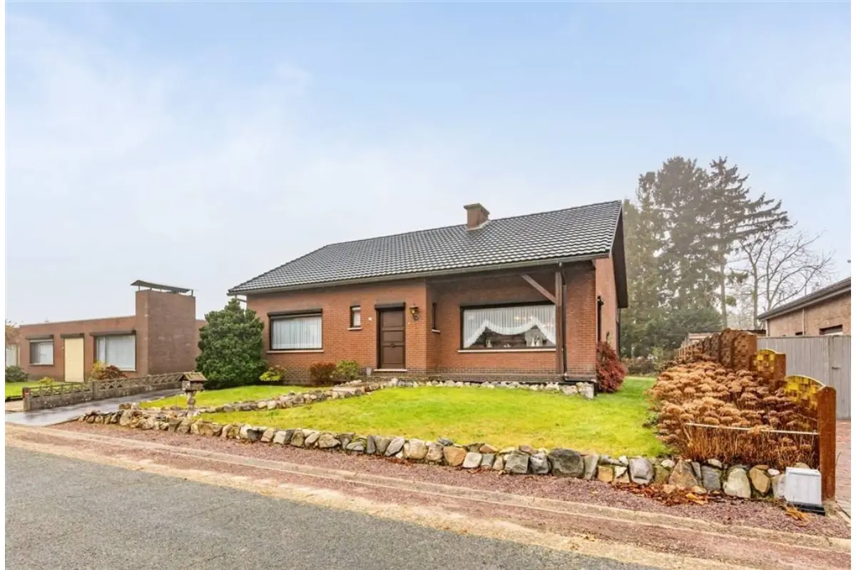 Huis te  koop in Lommel 3920 310000.00€ 3 slaapkamers 124.00m² - Zoekertje 646411