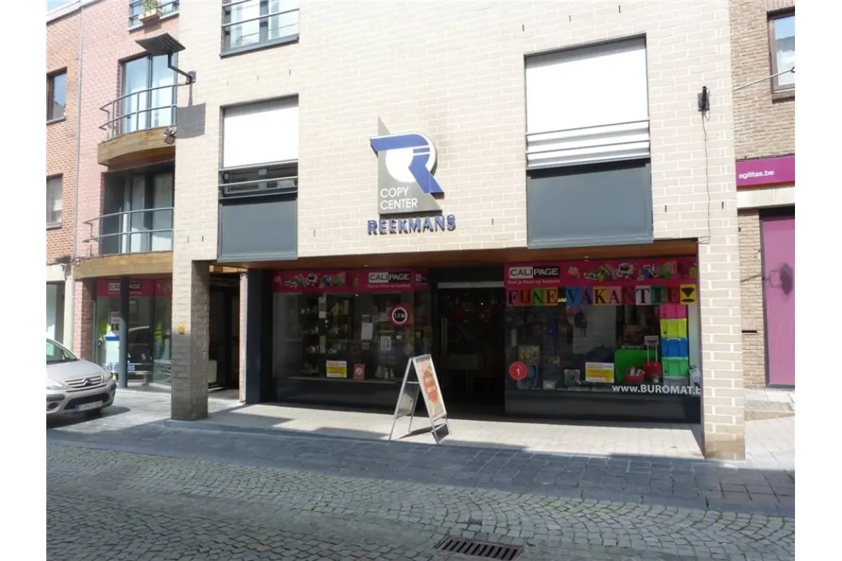 Handelszaak te  koop in Sint-Truiden 3800 340000.00€  slaapkamers 400.00m² - Zoekertje 646694