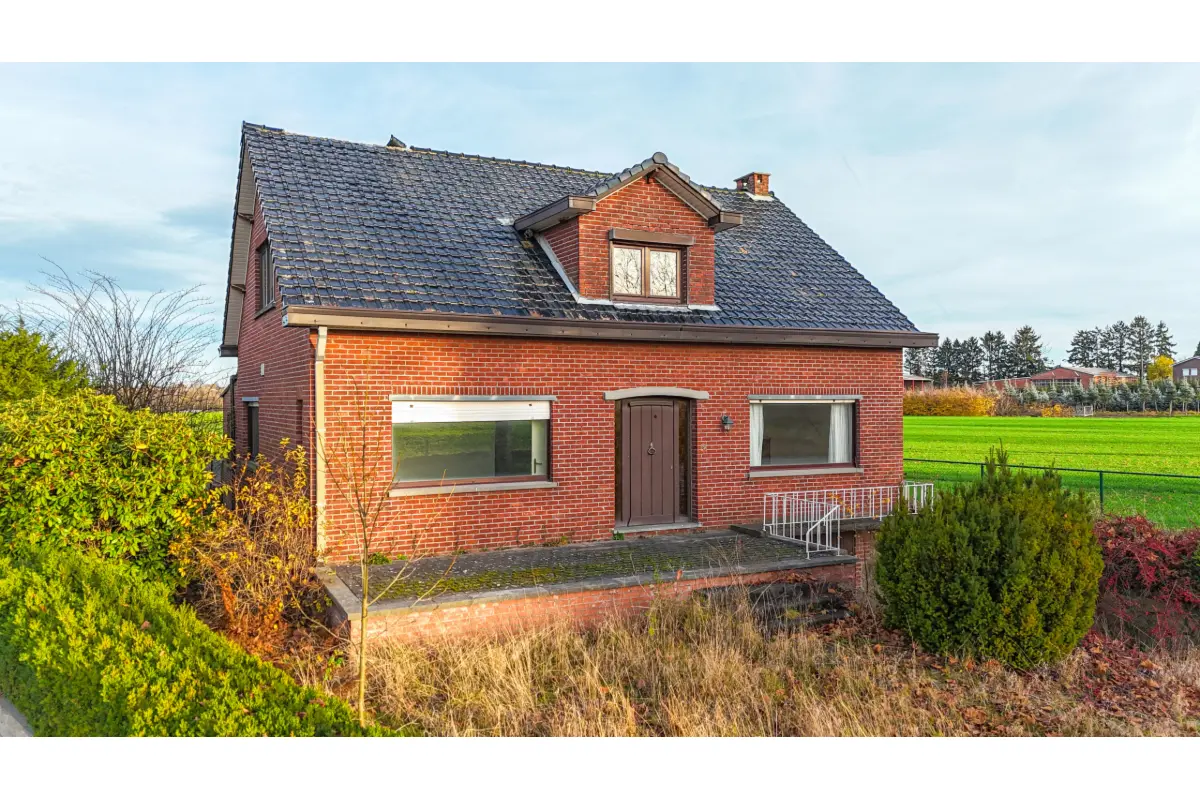 Huis te  koop in Hasselt 3500 289000.00€ 3 slaapkamers 185.00m² - Zoekertje 647280