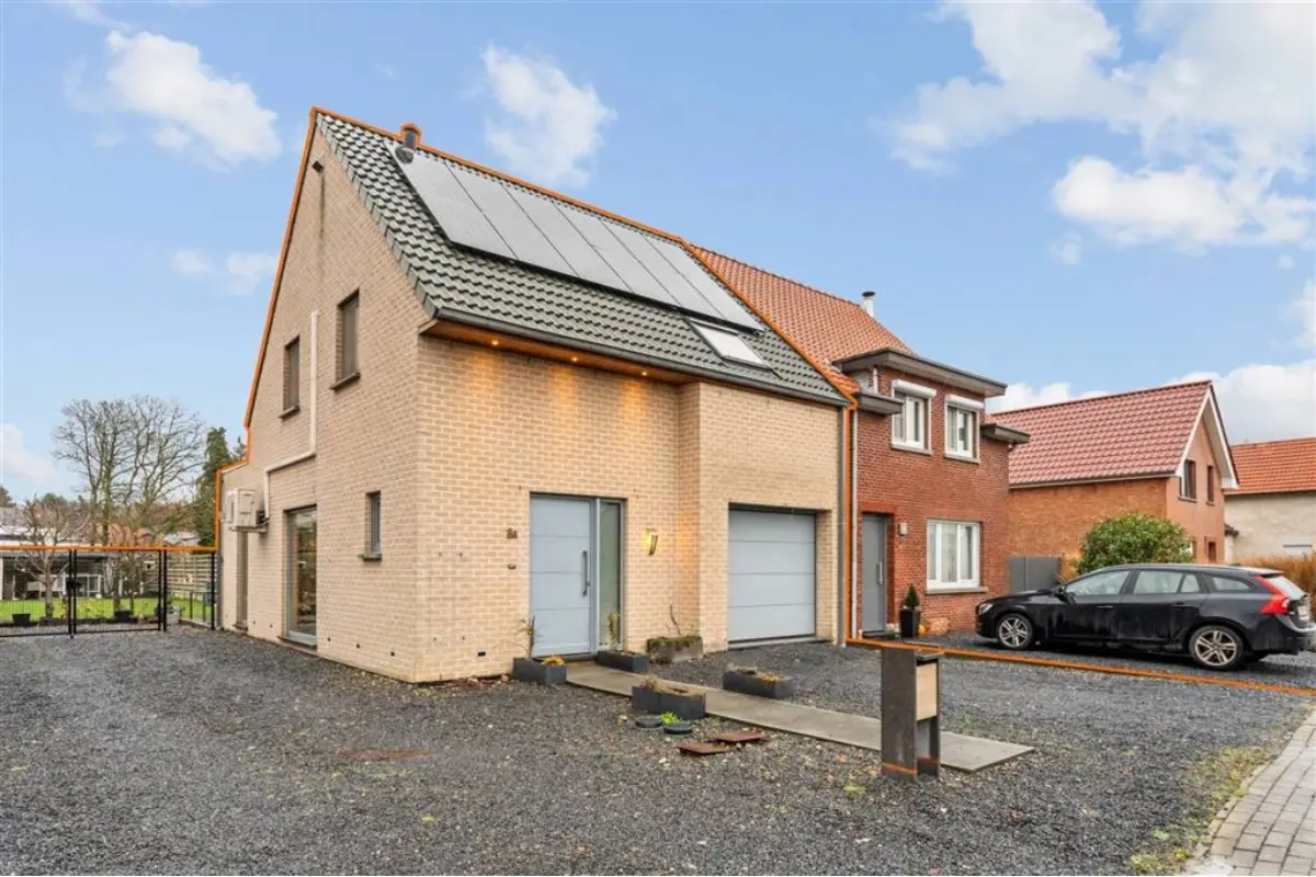 Huis te  koop in Ham 3945 385000.00€ 3 slaapkamers 149.00m² - Zoekertje 648341