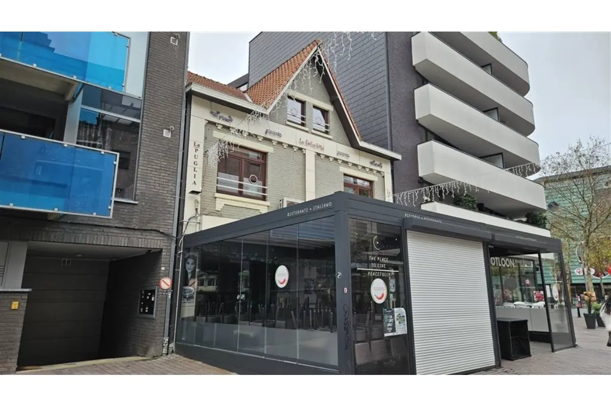 Handelszaak te  huur in Genk 3600 2950.00€  slaapkamers 374.00m² - Zoekertje 648697