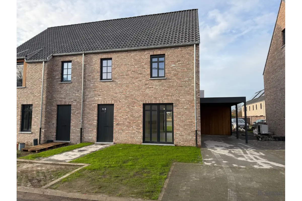 Huis te  huur in Tessenderlo 3980 1350.00€ 4 slaapkamers m² - Zoekertje 648592