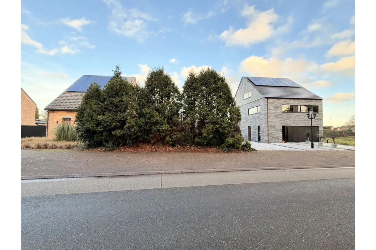 Grond te  koop in Genk 3600 130000.00€  slaapkamers m² - Zoekertje 649734