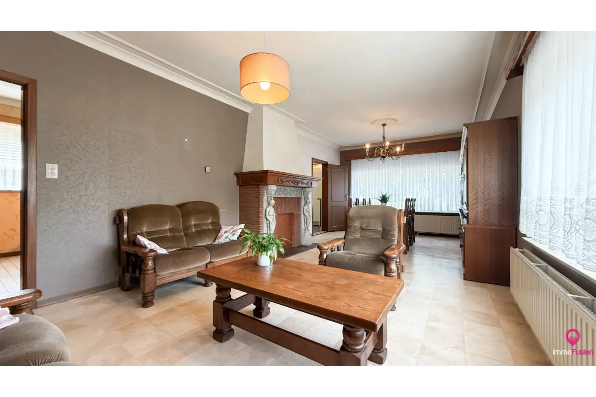 Huis te  koop in Heusden-Zolder 3550 279000.00€ 3 slaapkamers 180.00m² - Zoekertje 649817