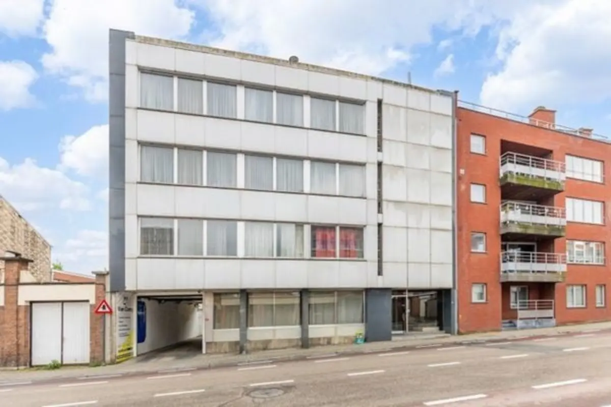 Appartement te  koop in Sint-Truiden 3800 215000.00€ 3 slaapkamers 193.00m² - Zoekertje 652933