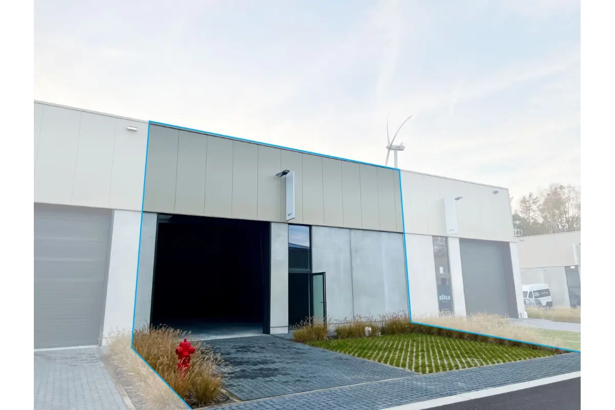 Handelszaak te  koop in Genk 3600 255000.00€  slaapkamers 210.00m² - Zoekertje 653854