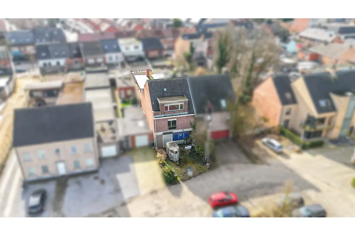 Huis te  koop in Heusden-Zolder 3550 189000.00€ 3 slaapkamers 360.00m² - Zoekertje 654457