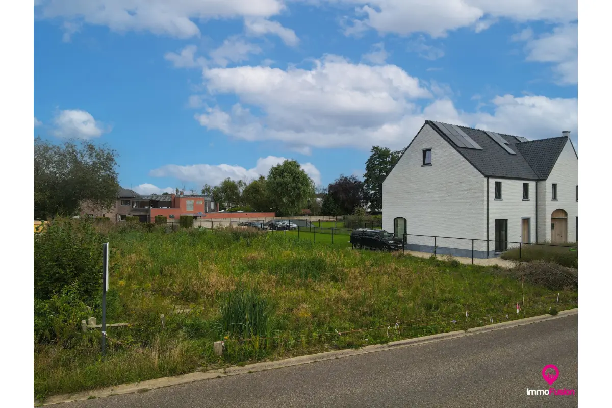 Grond te  koop in Zonhoven 3520 219000.00€  slaapkamers m² - Zoekertje 655945