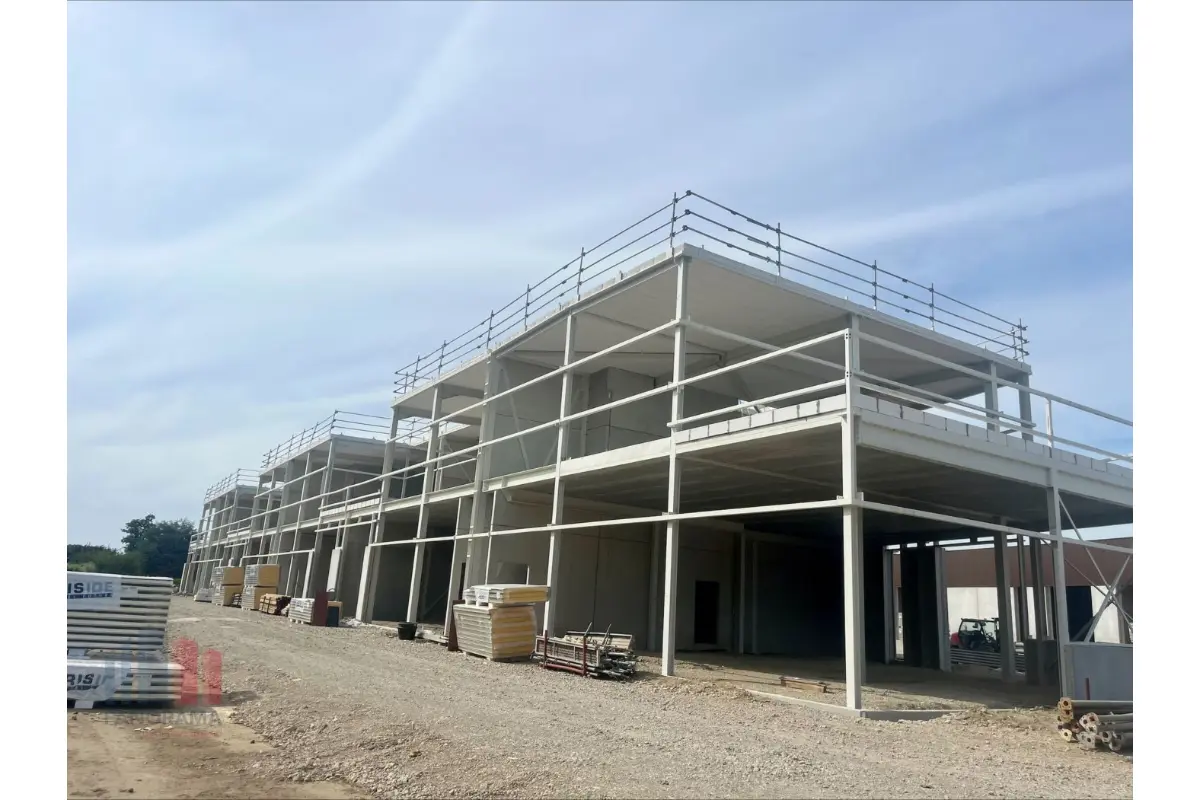 Handelszaak te  koop in Halen 3545 484900.00€  slaapkamers 365.00m² - Zoekertje 657345