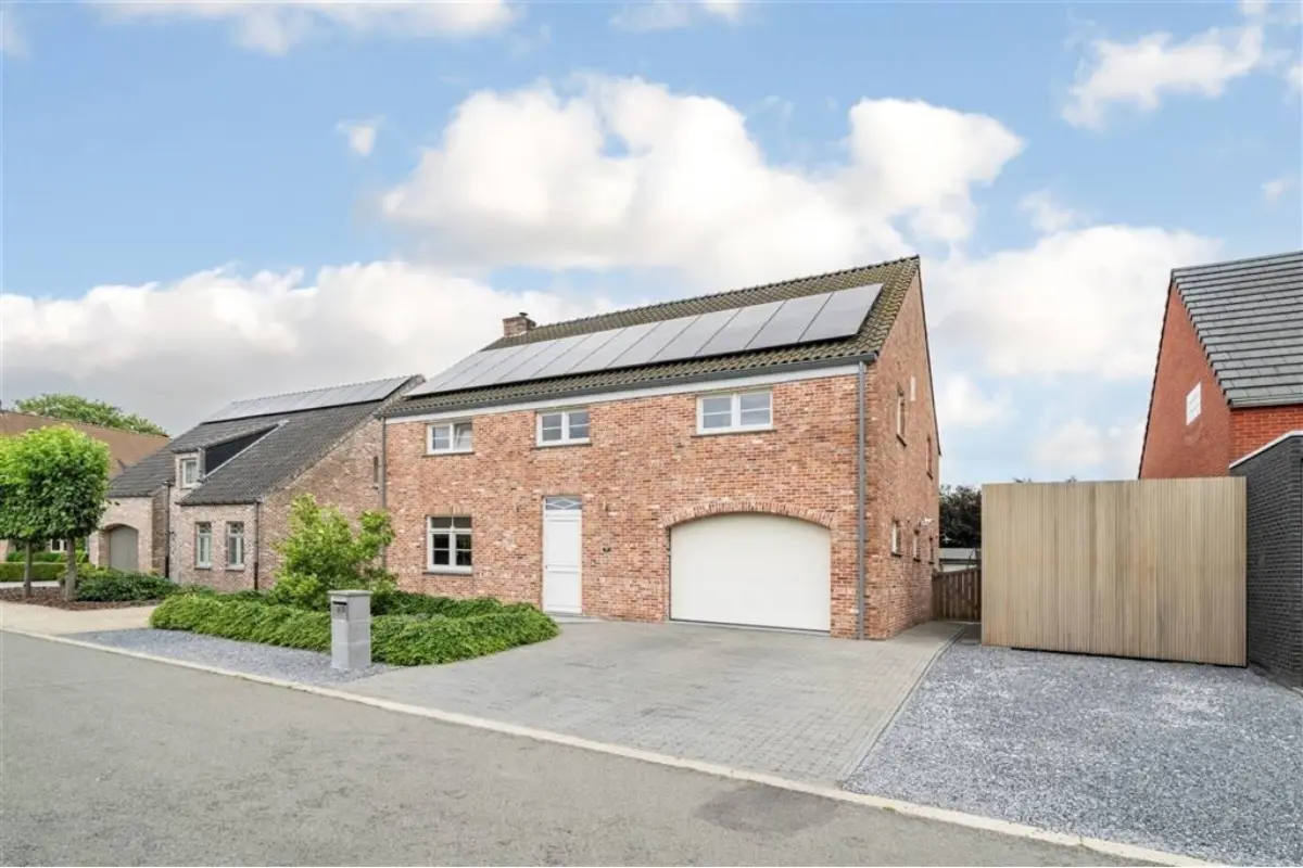 Huis te  koop in Lommel 3920 575000.00€ 3 slaapkamers 259.00m² - Zoekertje 659479