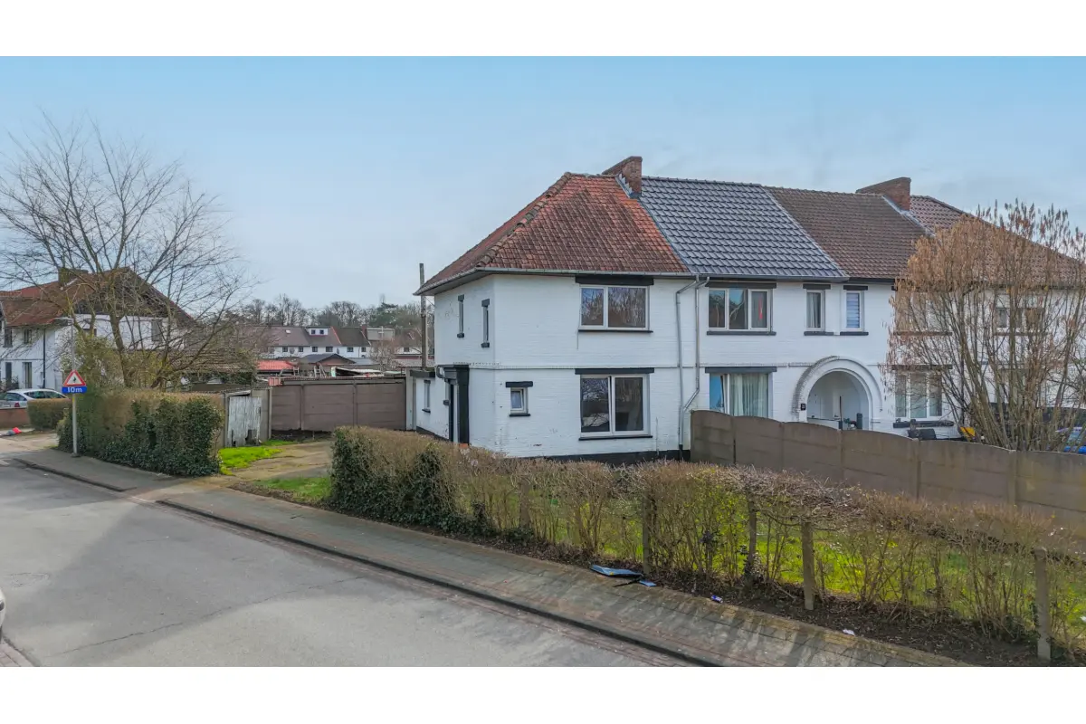 Huis te  koop in Heusden-Zolder 3550 164000.00€ 3 slaapkamers m² - Zoekertje 659027