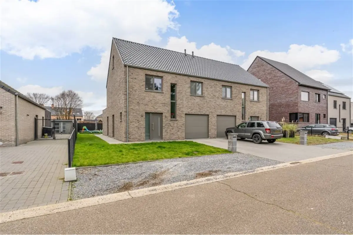 Huis te  koop in Ham 3945 409000.00€ 3 slaapkamers 180.20m² - Zoekertje 660170