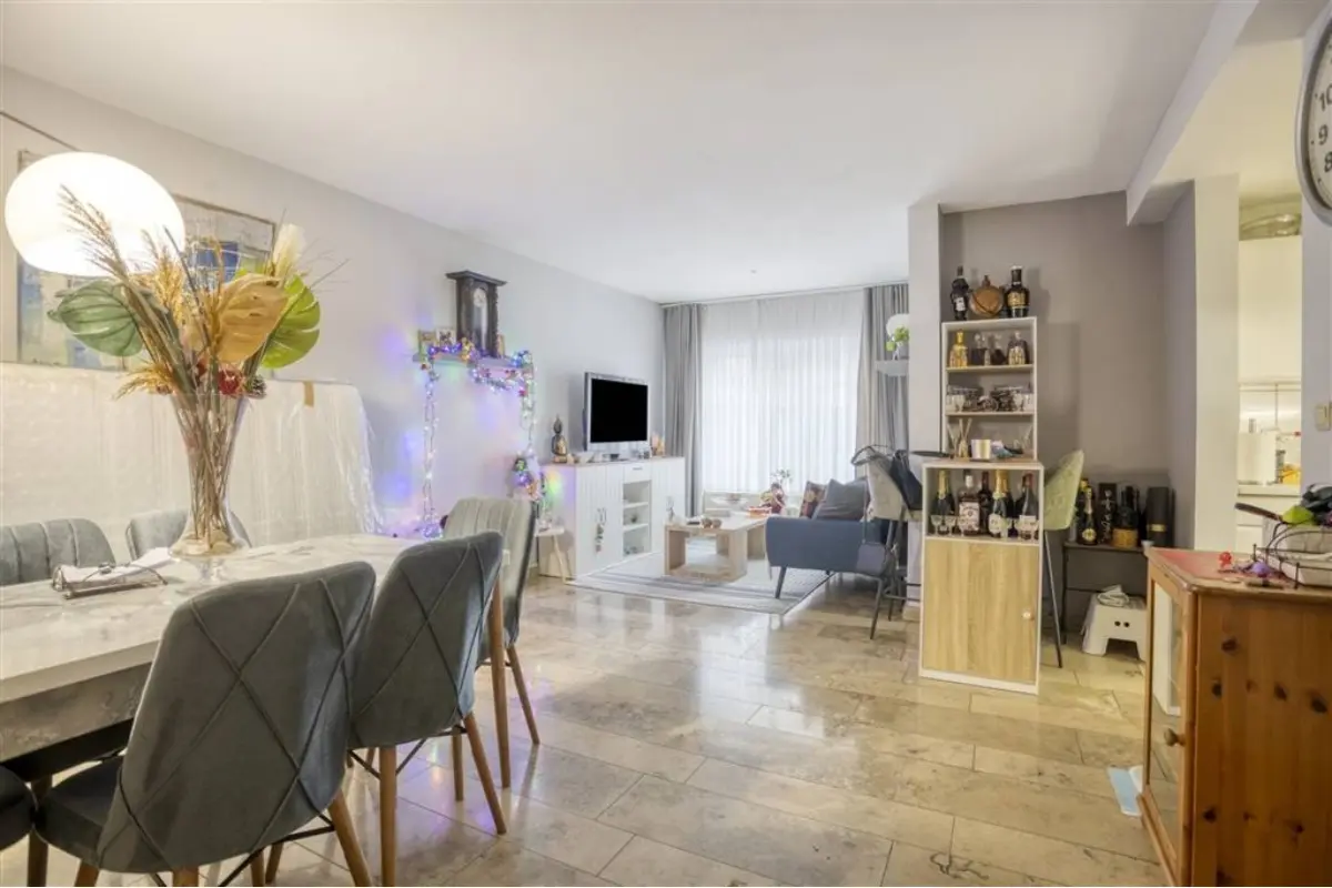 Appartement te  koop in Hasselt 3500 199950.00€ 1 slaapkamers 82.00m² - Zoekertje 660240