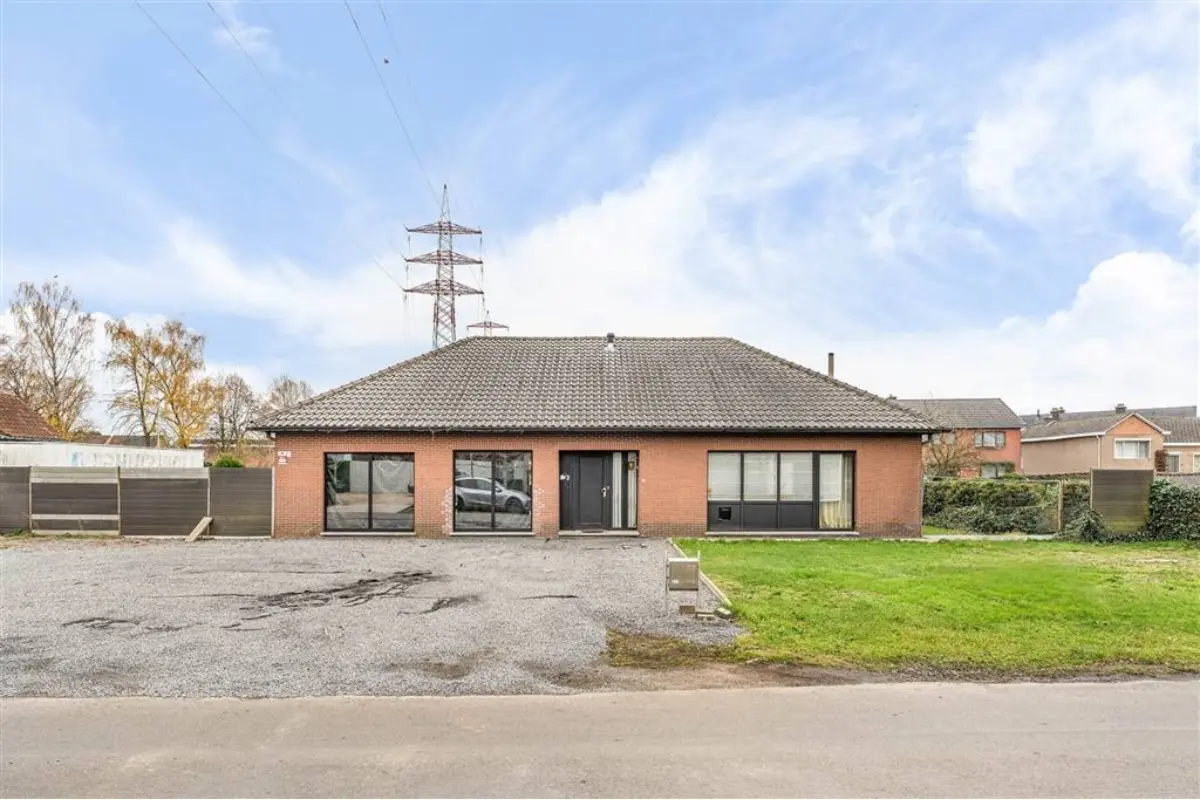 Huis te  koop in Zonhoven 3520 285000.00€ 3 slaapkamers 189.00m² - Zoekertje 662145