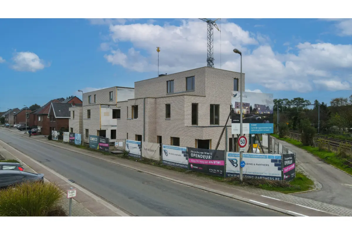 Appartement te  koop in Heusden-Zolder 3550 0.00€  slaapkamers m² - Zoekertje 662430