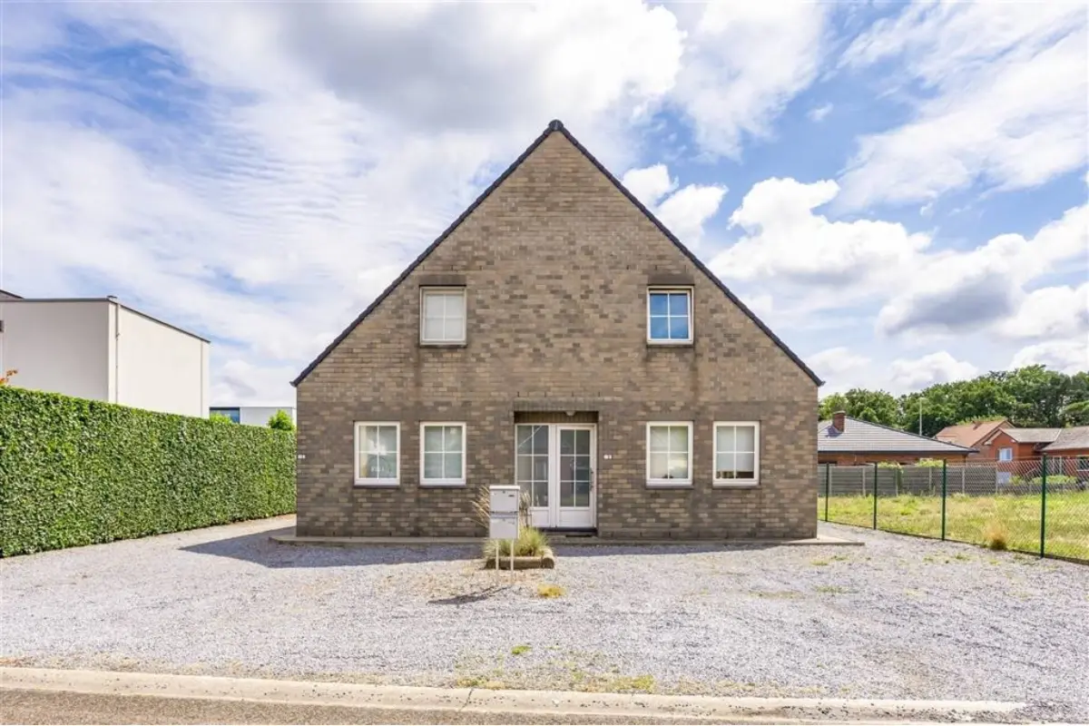 Huis te  koop in Heusden-Zolder 3550 298000.00€ 2 slaapkamers 128.00m² - Zoekertje 662160