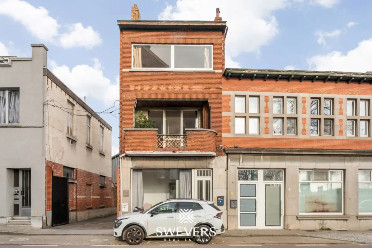 Huis te  koop in Sint-Truiden 3800 180000.00€ 6 slaapkamers 258.00m² - Zoekertje 663440