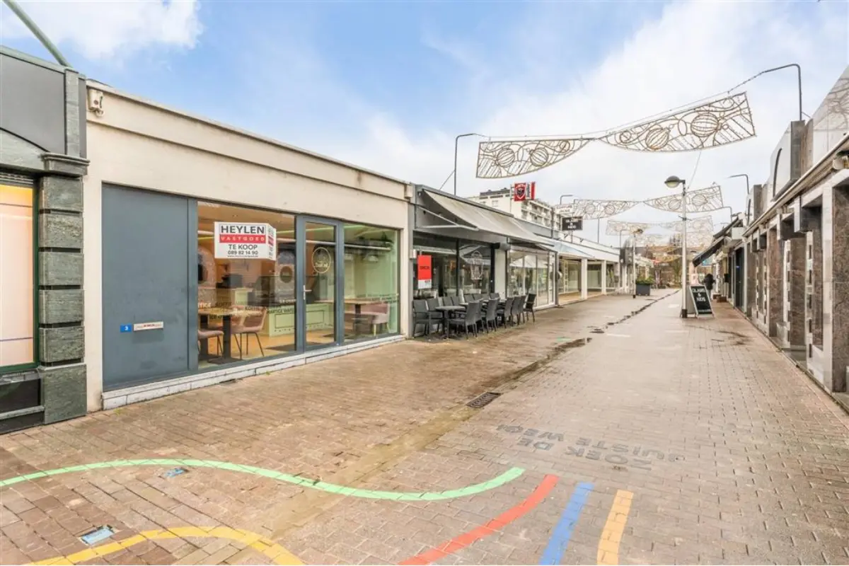 Handelszaak te  koop in Lanaken 3620 115000.00€  slaapkamers 80.00m² - Zoekertje 663665