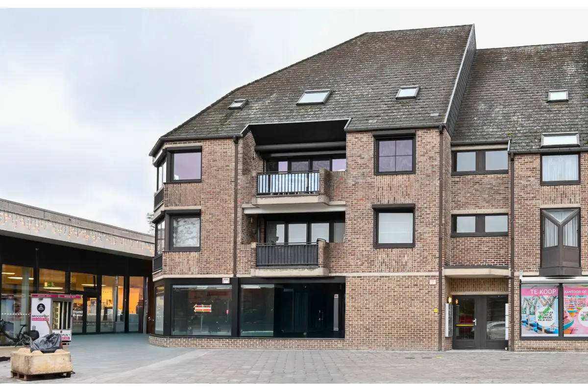 Appartement te  koop in Houthalen-Helchteren 3530 225000.00€ 3 slaapkamers 142.00m² - Zoekertje 663577