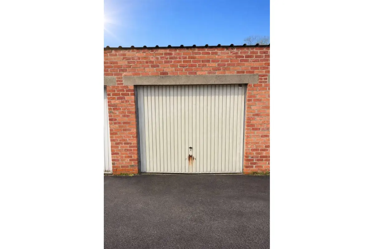 Box te  koop in Hasselt 3500 25000.00€  slaapkamers m² - Zoekertje 663790